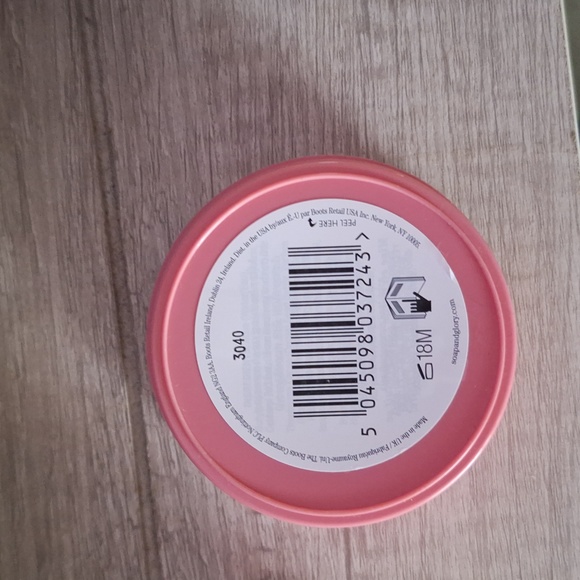 Soap and Glory righteous butter - Picture 2 of 3